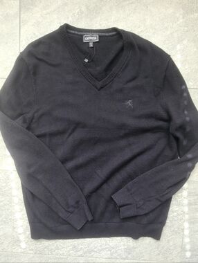 Express Men’s Black V-Neck Sweater